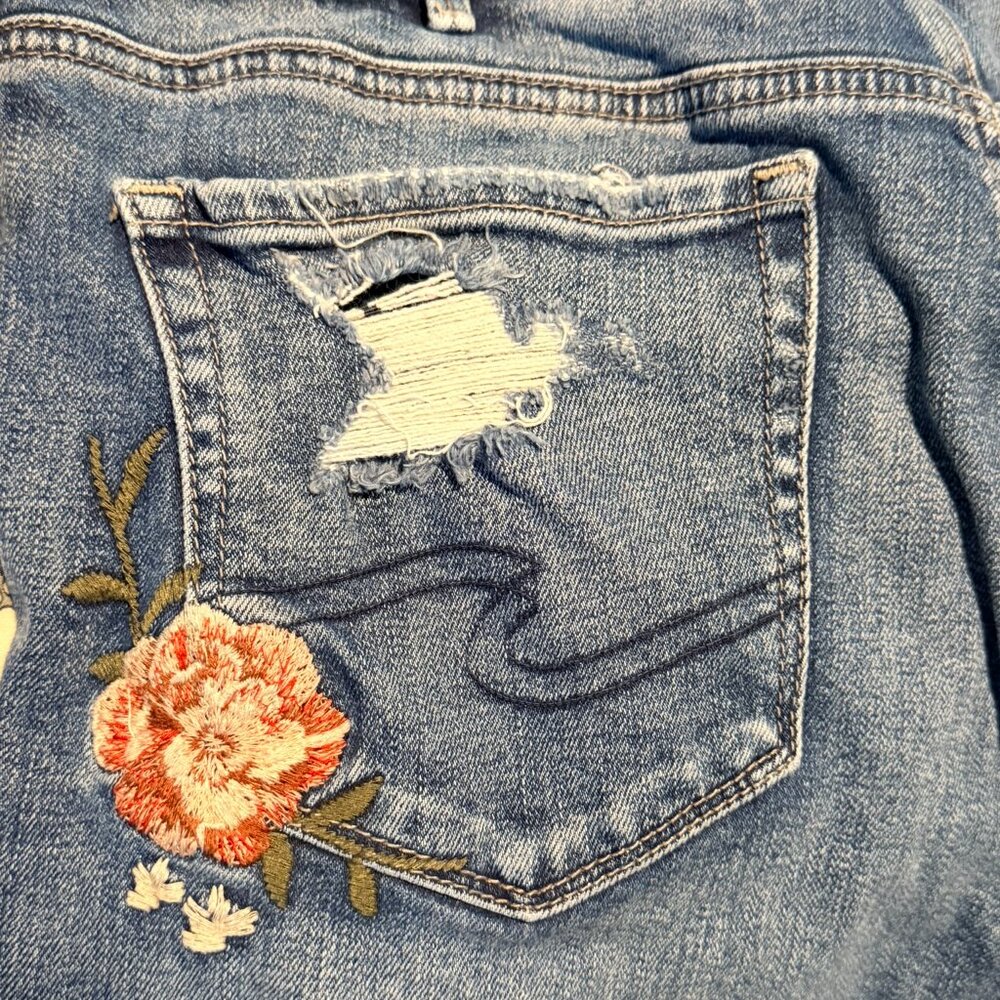 Silver Jeans Co, Mazy Slim Crop Embroidered Distressed Jeans W32/L25 - Picture 5 of 10